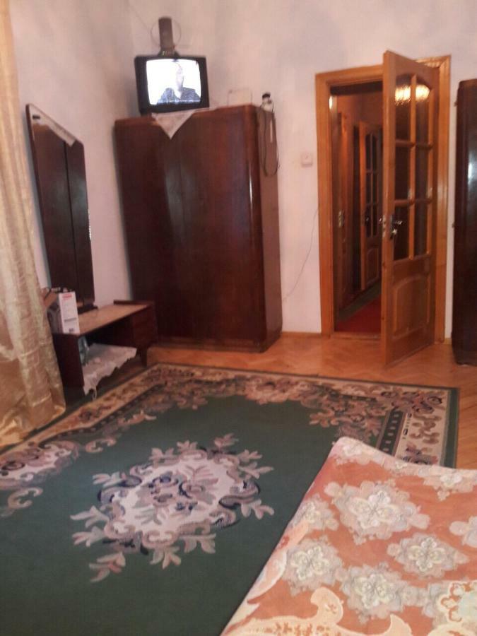 Квартира Між Вокзалом І Центром Leópolis Exterior foto